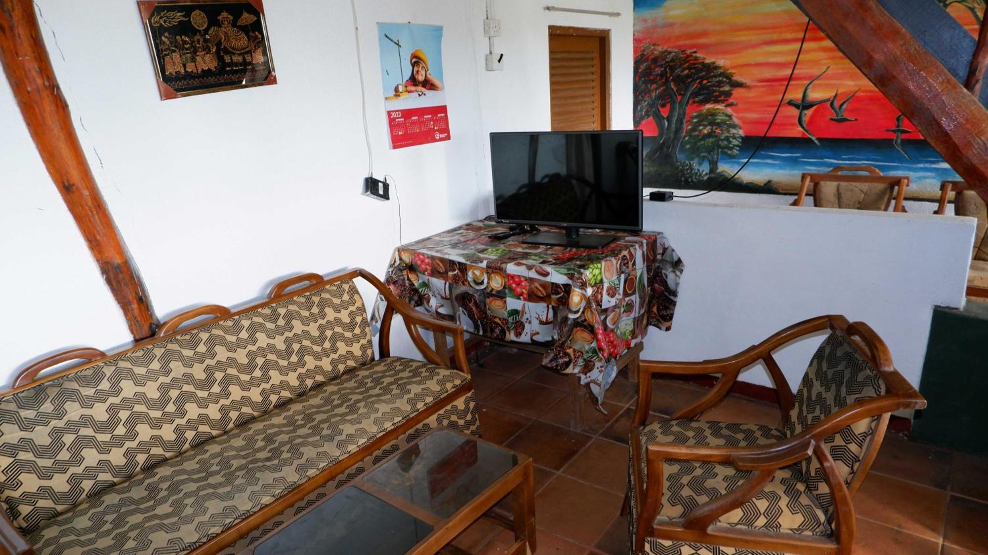Attale Resort Tissamaharama Buitenkant foto