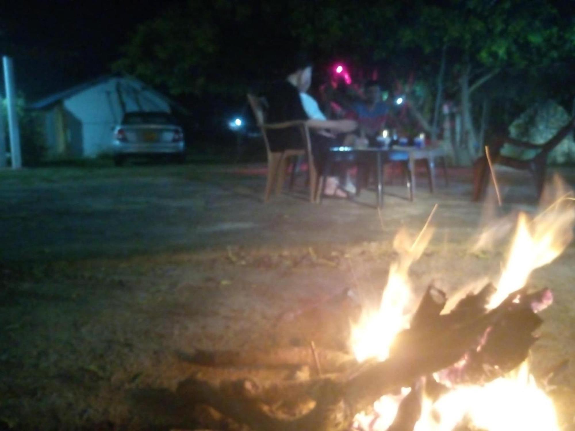 Attale Resort Tissamaharama Buitenkant foto